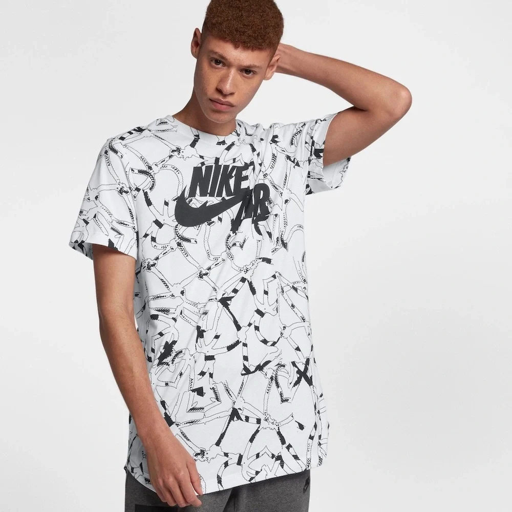 The Nike Tee air shirt men’s NWT